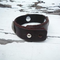 画像2: OLD STUD オールドスタッズ VINTAGE LEATHER BANGLE05 ダークブラウン ユニセックス (2)