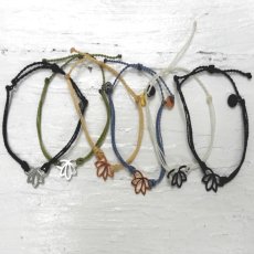 画像1: puravida bracelets プラヴィダブレスレット LOTUS BITTY CHARMS カラー 全6色 (1)