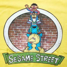 画像3: 【SESAMI STREET】 セサミストリート STACKED  GROUP S/S  PRINT TEE メンズ/レディース (3)
