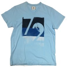 画像1: TAILGATE テイルゲート SURF VネックTシャツ LIGHT BLUE メンズ/レディース (1)